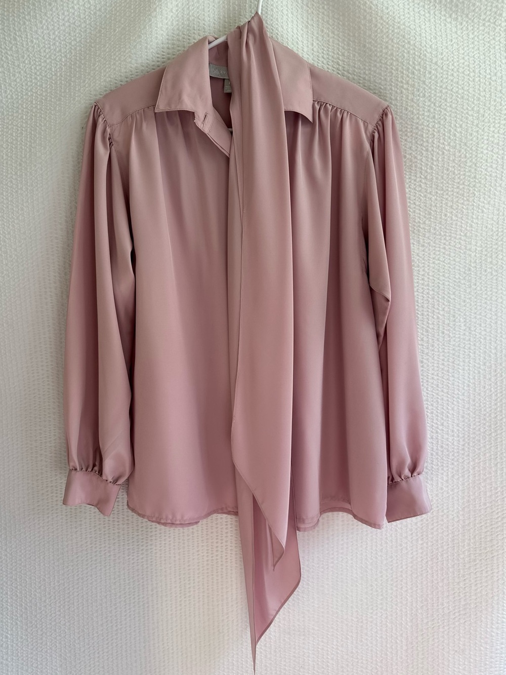 Vintage Evan Picone Union Made Pink Tie Neck Bow Blouse USA Made Size 10 ILQWU